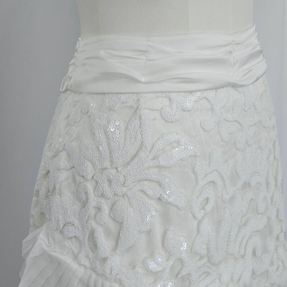 Naked Wardrobe The Statement White Sequin Ruffle Mini Skirt Women's Size M NWOTF - Picture 8 of 15
